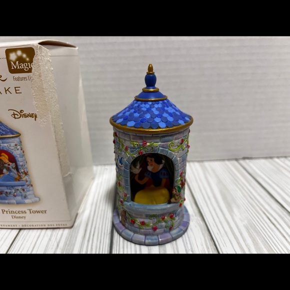 Hallmark Keepsake Ornament The Princess with box - Picture 4 of 6